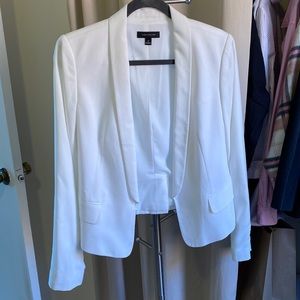 Ann Taylor white blazer size 6